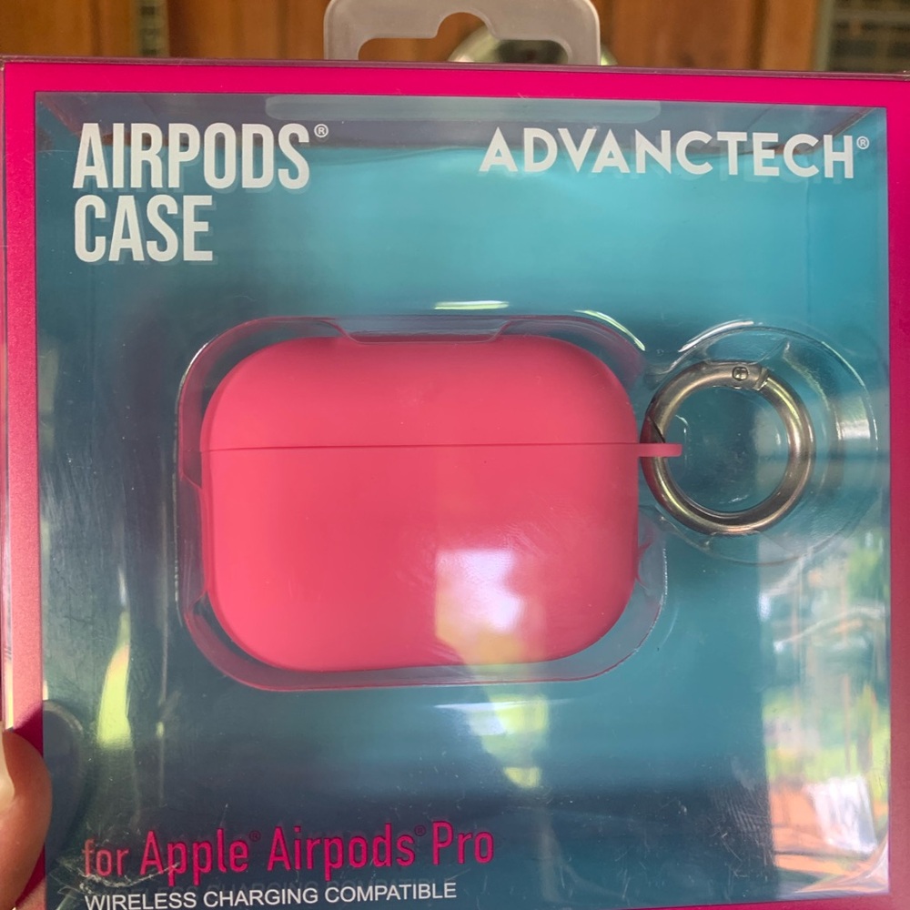 Advancetech Silicone Apple AirPod Case Circle Clip Hot Pink NWT